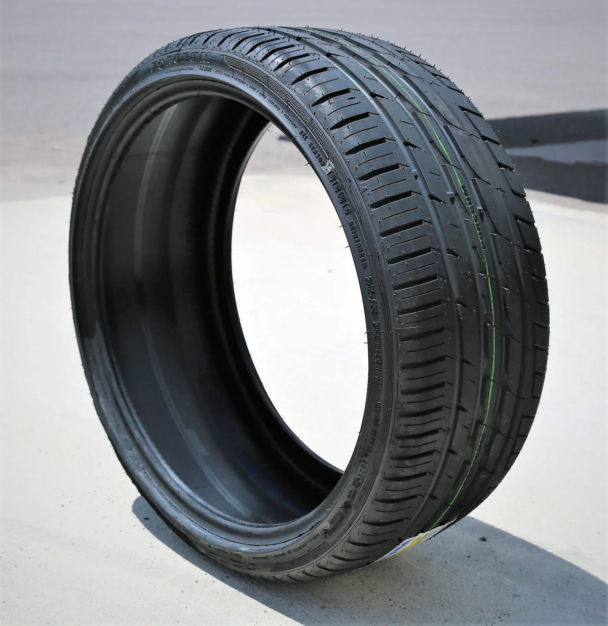 Octa A/S Base Tire High 4Matic, 245/35ZR20 95Y Fits: Forceum Performance BMW Mercedes-Benz E300 XL 528i 2010-16 All 2017-19 Season