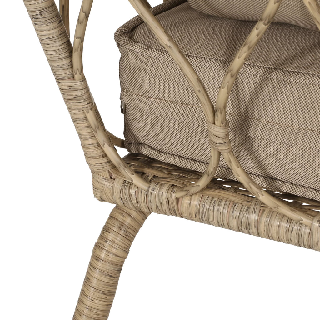 Montserrat Brown Light Seater Cushions, Set Beige Outdoor Wicker and Chat with 4