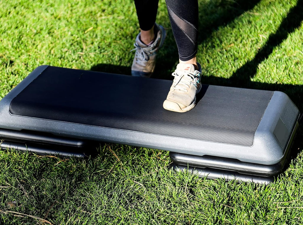 43'' Aerobic Adjustable Aerobics & Stepper Stackable Cardio Platform, Exercise Home Strength Workout 4 Step Fitness for with Gym Stepper Risers, Training Stepper
