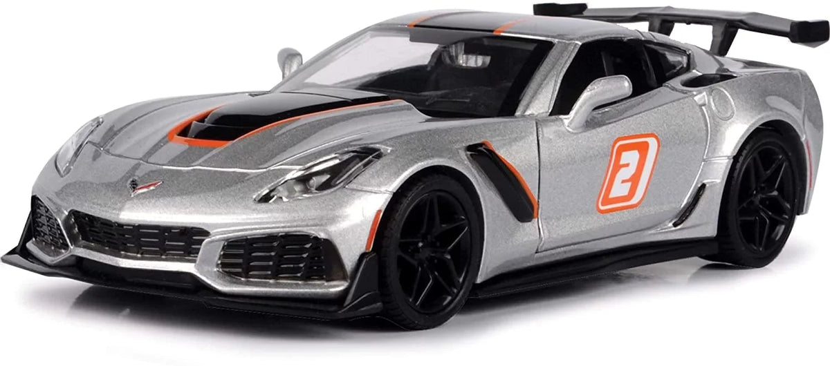 Model 73785SV #2, Motor 2019 Chevy 1/24 - Toy Silver Corvette scale ZR1 Car - Max Diecast