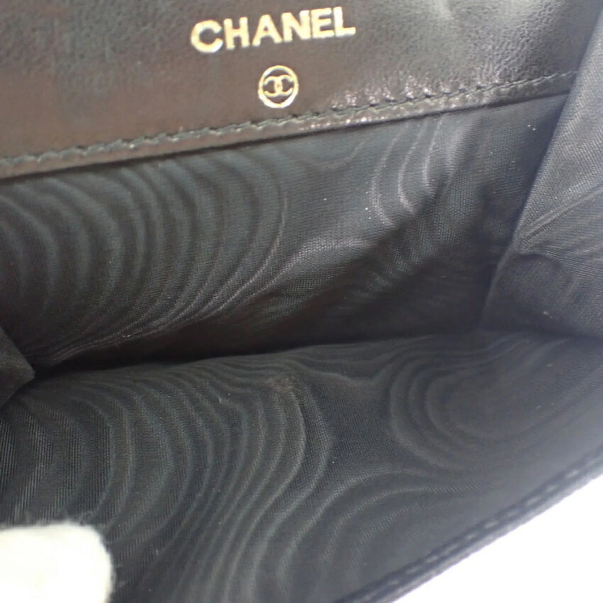 Pre-Owned Chanel skin caviar black CHANEL trifold wallet (Good)