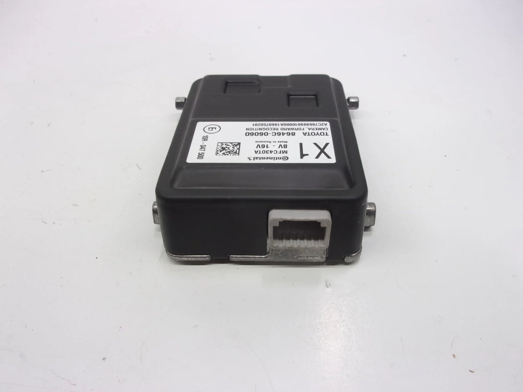 2019 Lane Departure View Pre-Owned OEM Camera Camry 8646C-06060 Forward ID Toyota (Good)