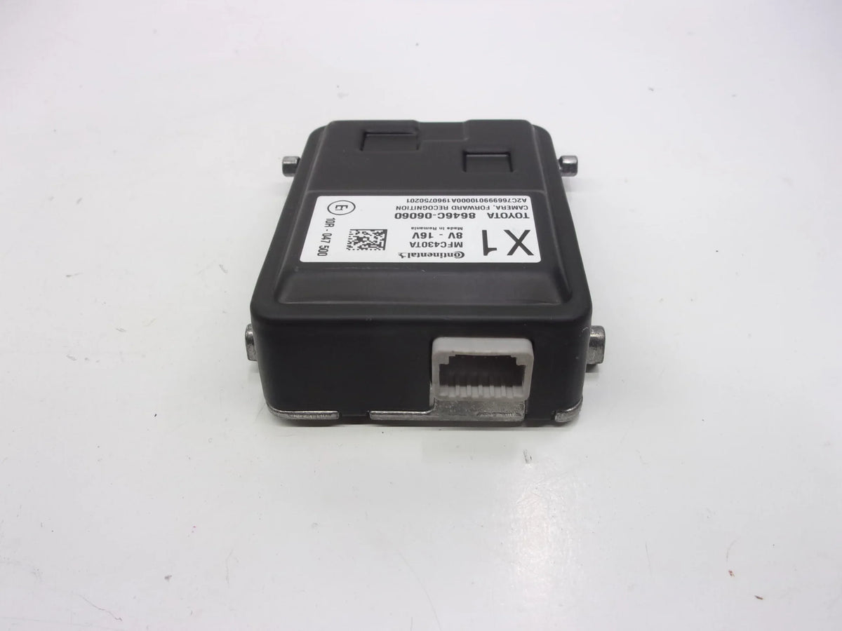 2019 Lane Departure View Pre-Owned OEM Camera Camry 8646C-06060 Forward ID Toyota (Good)
