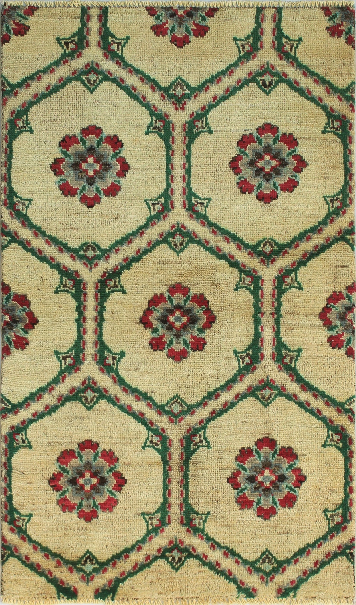 Aria Magdalen 5'1" x 3'0" Ivory/Green Rug,