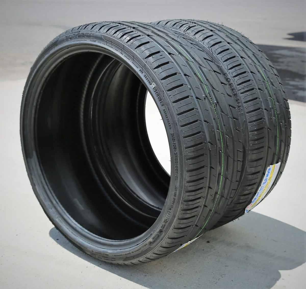 Octa A/S Base Tire High 4Matic, 245/35ZR20 95Y Fits: Forceum Performance BMW Mercedes-Benz E300 XL 528i 2010-16 All 2017-19 Season