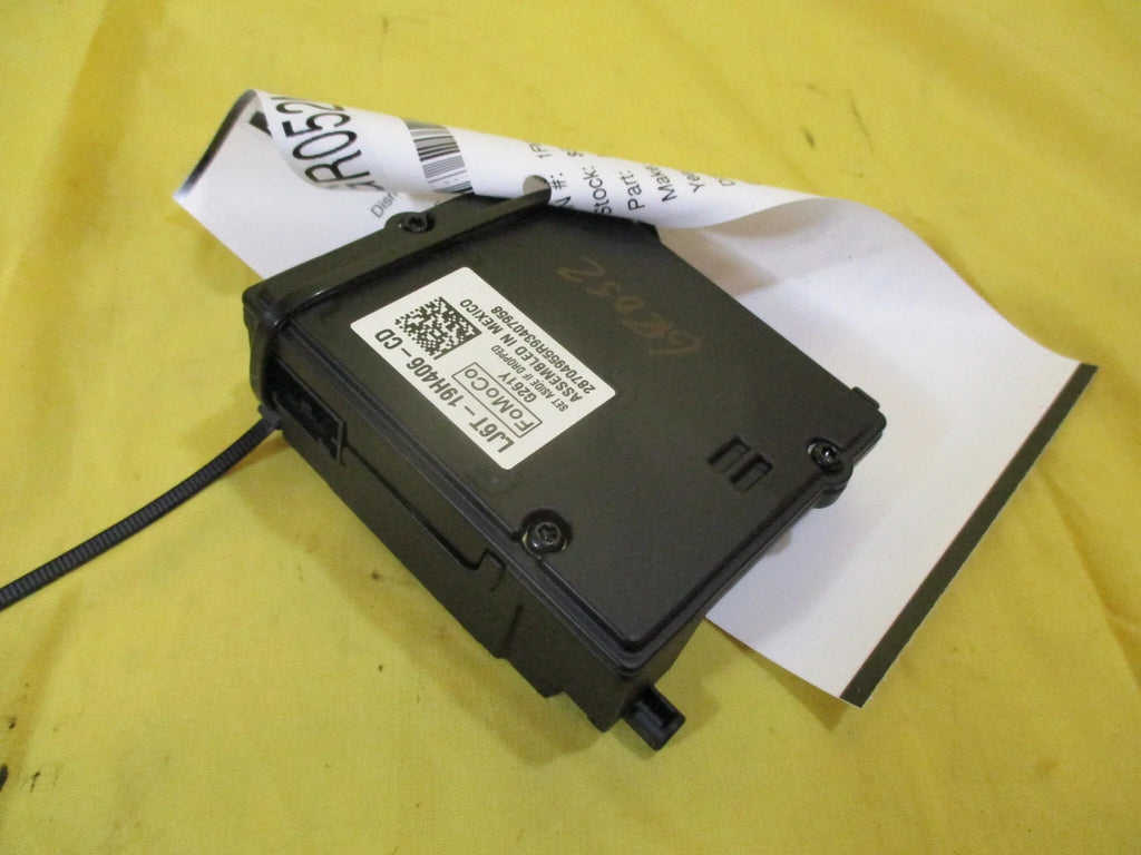 (Good) Assist Lane Ford Camera Mounted Escape 2020 OEM Pre-Owned Windshield