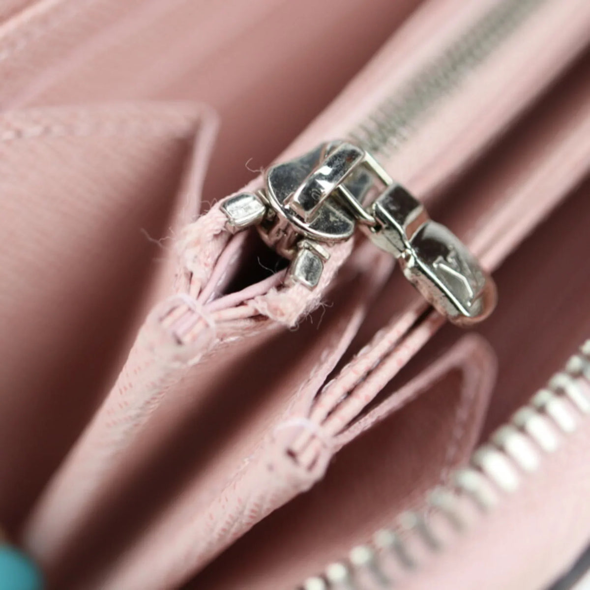 Wallet (Good) M61863 Zipper Zip Louis Vuitton Around Rose Epi Ballerine Round VUITTON Long Leather Pre-Owned Zippy LOUIS